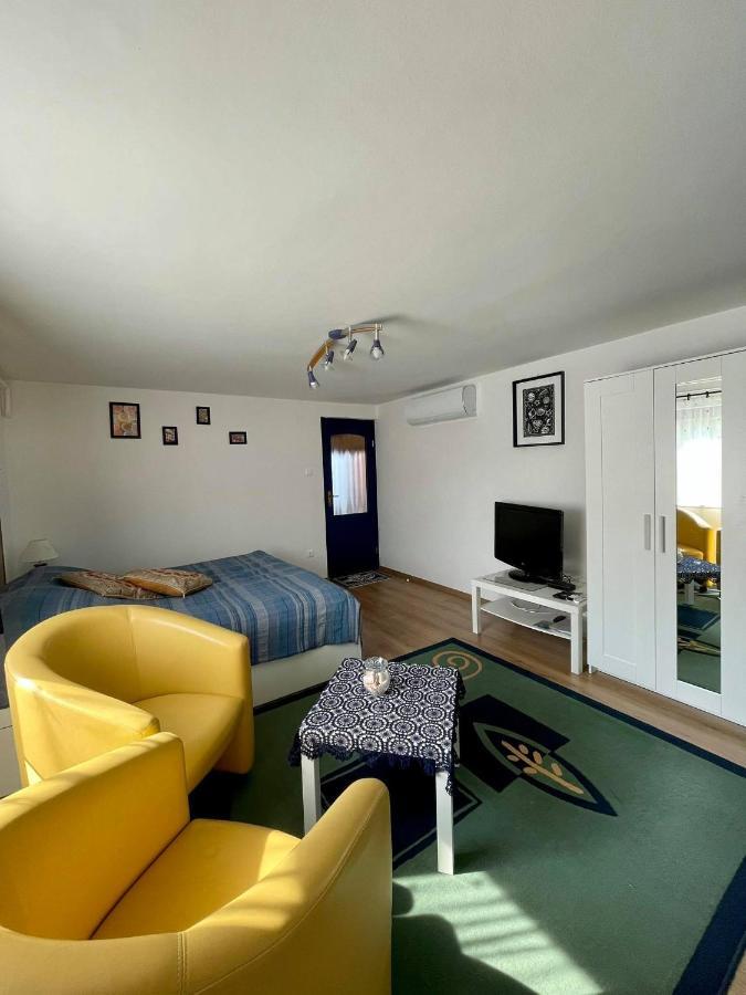 Jorgos Apartman ケストヘイ エクステリア 写真